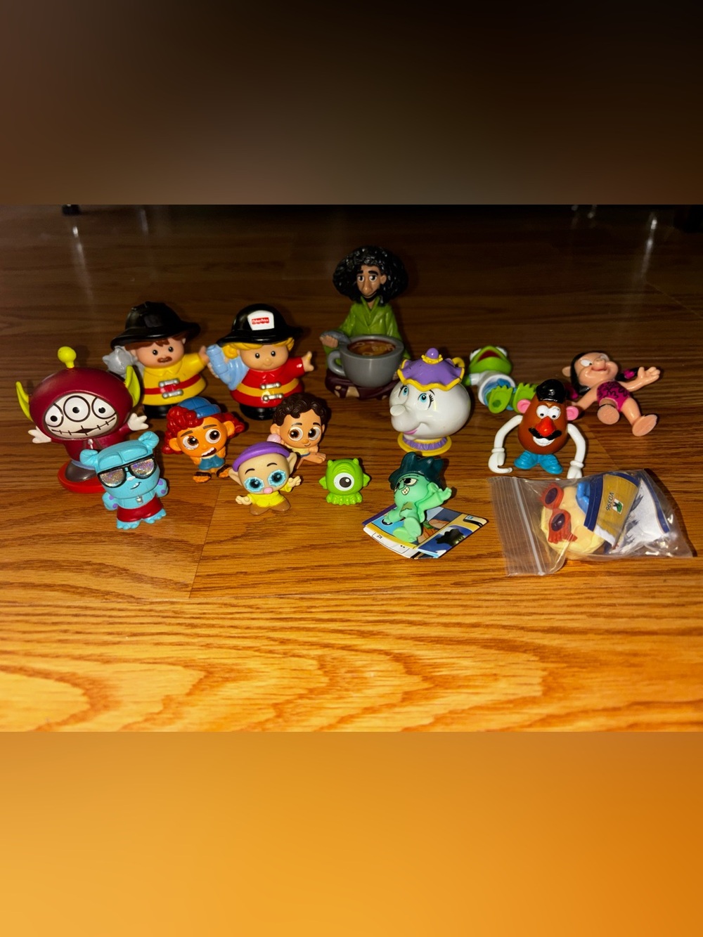 Mini figures bundle